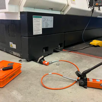 Holmatro HVLW 16 S 2 Vertical Lifting Wedge 3