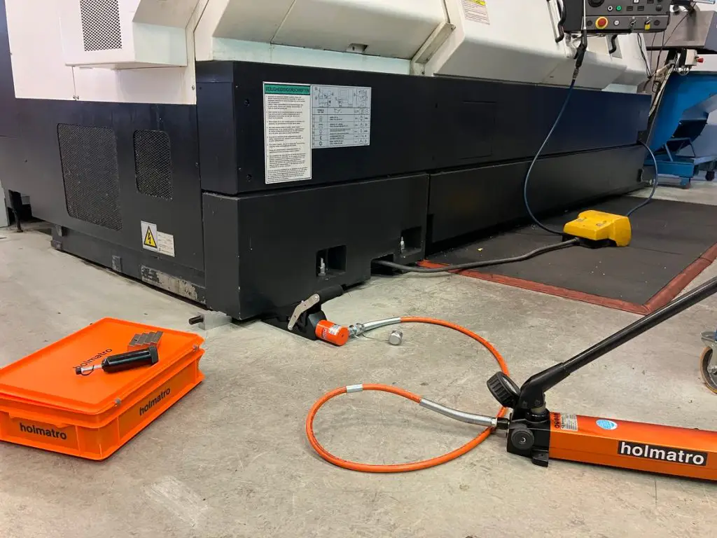 Holmatro HVLW 16S2 Vertical Lifting Wedge 6